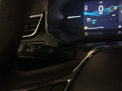 https://csb-strapi-files.fsn1.your-objectstorage.com/inventory-cars/images/e4dd046747d98d629f9929468ad819e4044908e4/16_500_2543.jpg
