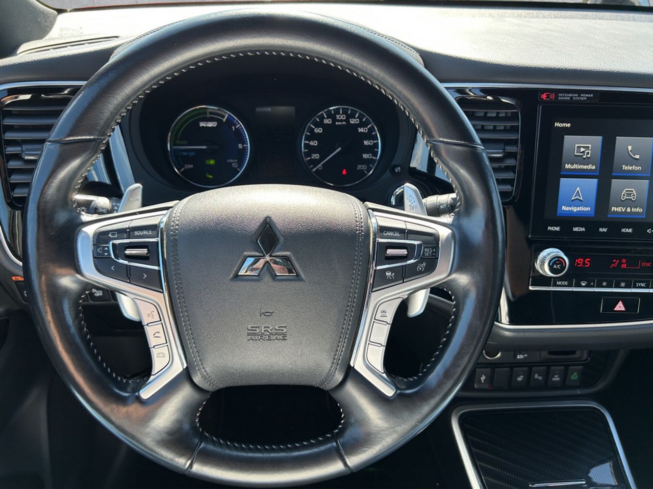 https://csb-strapi-files.fsn1.your-objectstorage.com/inventory-cars/images/e5f1af0a7e0641ae712761ea5f1c6ba6a95be0a2/10_1280_7425.jpg