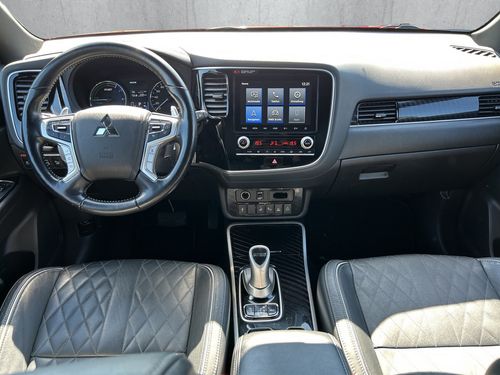 https://csb-strapi-files.fsn1.your-objectstorage.com/inventory-cars/images/e5f1af0a7e0641ae712761ea5f1c6ba6a95be0a2/15_500_7401.jpg