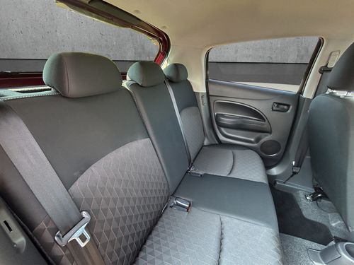 https://csb-strapi-files.fsn1.your-objectstorage.com/inventory-cars/images/e6f4f7568552ed865dcc828360ad728b8a87c8a7/15_500_8606.jpg