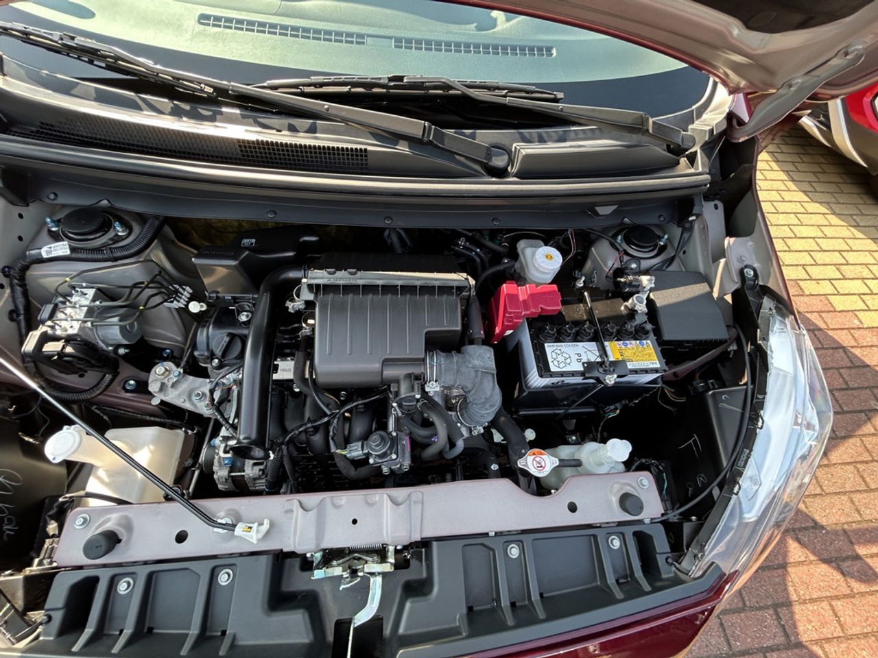 https://csb-strapi-files.fsn1.your-objectstorage.com/inventory-cars/images/e6f4f7568552ed865dcc828360ad728b8a87c8a7/34_1280_3509.jpg