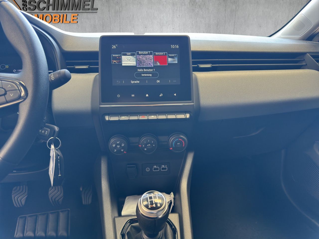 https://csb-strapi-files.fsn1.your-objectstorage.com/inventory-cars/images/e742d1e9754e29265c3afdf025d411ce0a60fc05/12_1280_9621.jpg