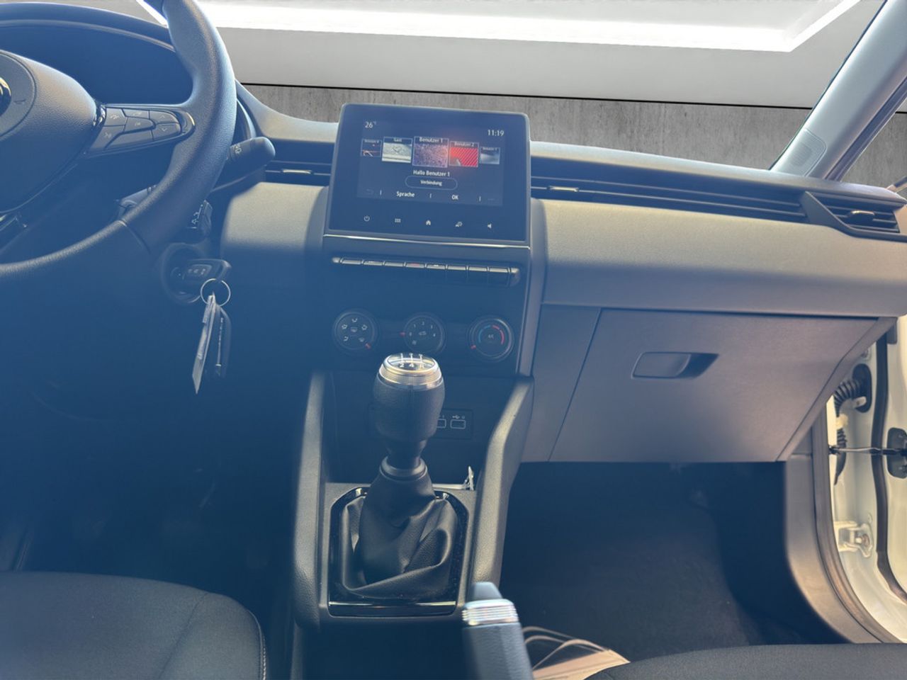 https://csb-strapi-files.fsn1.your-objectstorage.com/inventory-cars/images/e742d1e9754e29265c3afdf025d411ce0a60fc05/16_1280_3291.jpg
