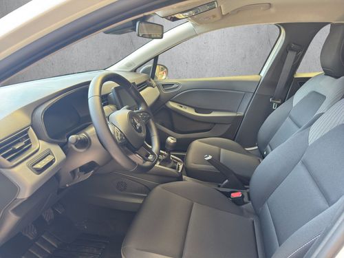 https://csb-strapi-files.fsn1.your-objectstorage.com/inventory-cars/images/e742d1e9754e29265c3afdf025d411ce0a60fc05/9_500_8691.jpg