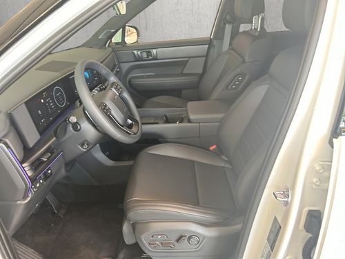 https://csb-strapi-files.fsn1.your-objectstorage.com/inventory-cars/images/e794e370491b033cd4623ffe14d01041e313d770/9_500_4695.jpg