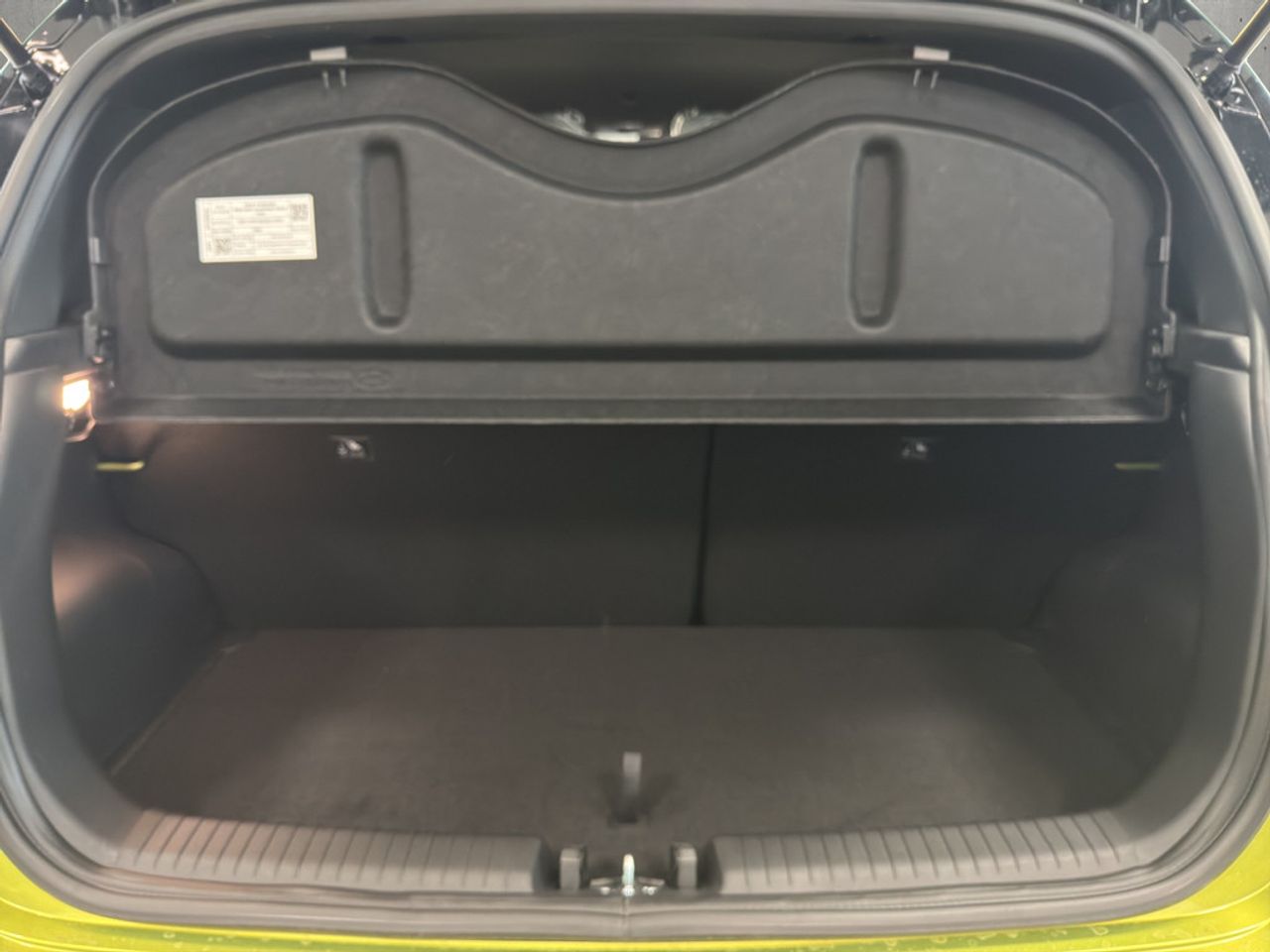 https://csb-strapi-files.fsn1.your-objectstorage.com/inventory-cars/images/e881f7b1eac9ef425494e0b509883b43843dd318/18_1280_5731.jpg