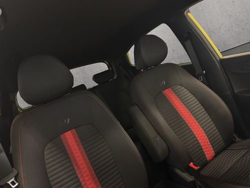 https://csb-strapi-files.fsn1.your-objectstorage.com/inventory-cars/images/e881f7b1eac9ef425494e0b509883b43843dd318/22_500_7615.jpg
