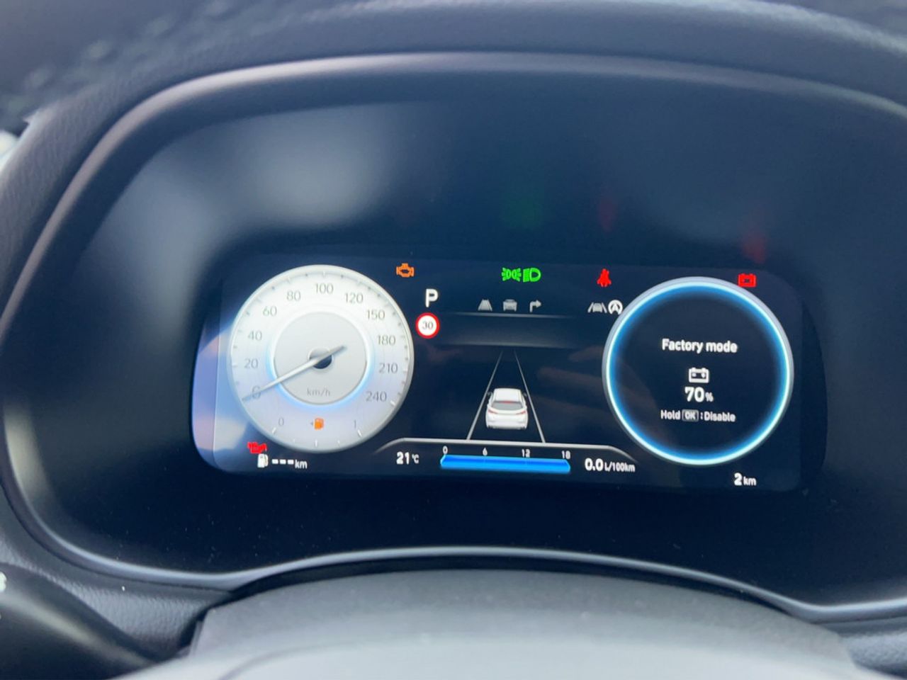 https://csb-strapi-files.fsn1.your-objectstorage.com/inventory-cars/images/e90e3218c382aeb5f877e8ef435a5e866086dc4f/11_1280_8564.jpg