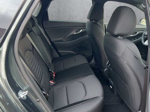 https://csb-strapi-files.fsn1.your-objectstorage.com/inventory-cars/images/e90e3218c382aeb5f877e8ef435a5e866086dc4f/19_500_5020.jpg