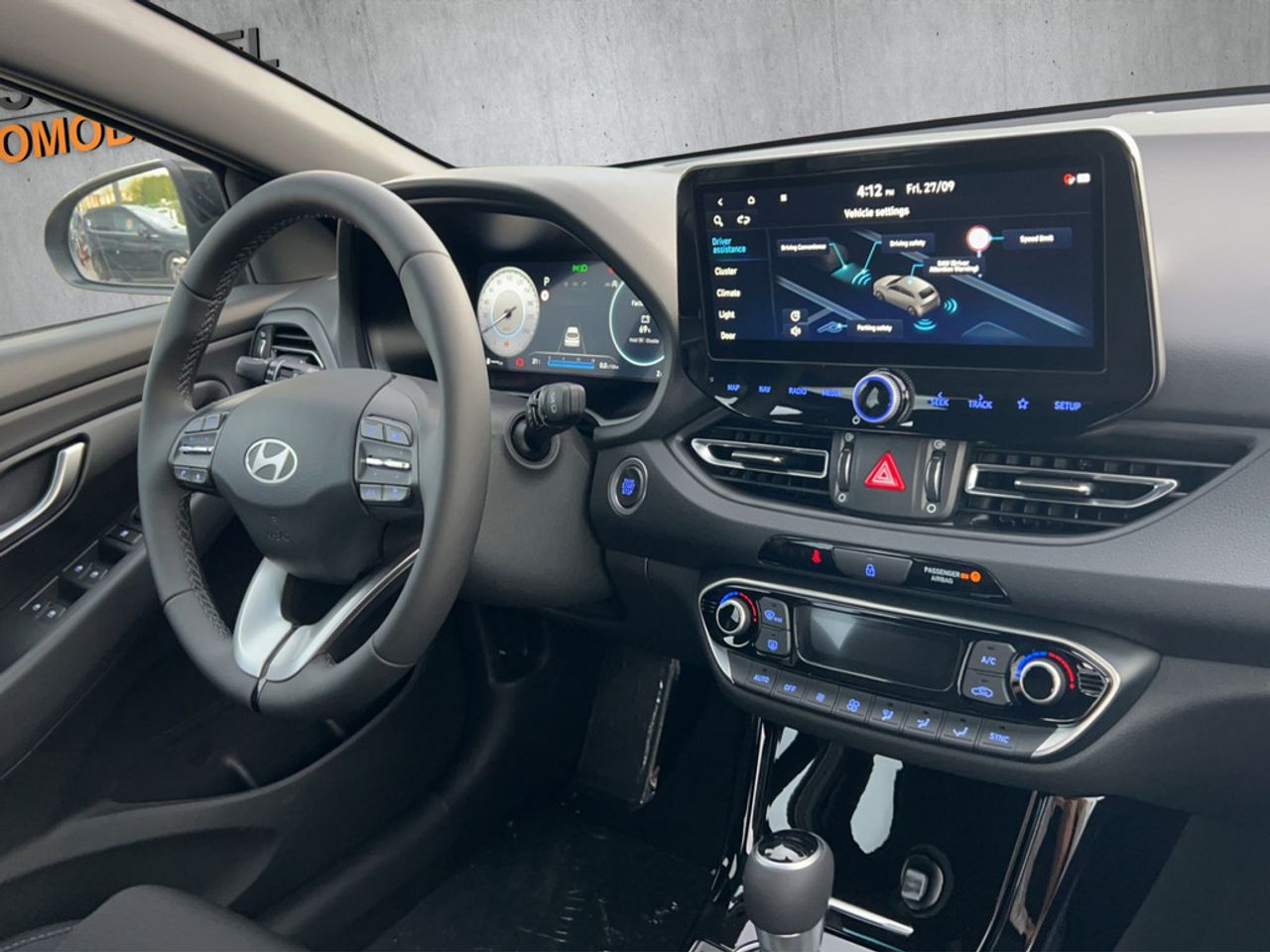 https://csb-strapi-files.fsn1.your-objectstorage.com/inventory-cars/images/e90e3218c382aeb5f877e8ef435a5e866086dc4f/22_1280_1086.jpg