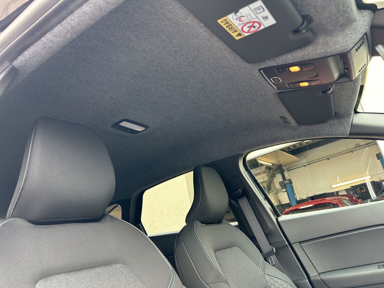 https://csb-strapi-files.fsn1.your-objectstorage.com/inventory-cars/images/e9db584ccc18fe240e2393ef65f0bd114b64cd83/20_1280_6098.jpg