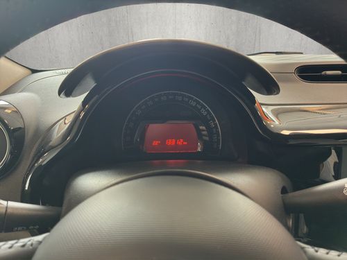 https://csb-strapi-files.fsn1.your-objectstorage.com/inventory-cars/images/ea03cb51512f9e9445b92d7df213b62ab2c5fcb7/11_500_1048.jpg