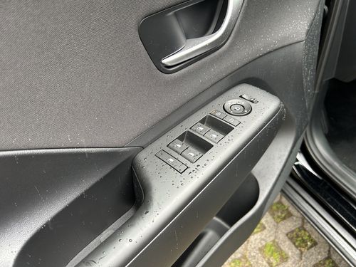 https://csb-strapi-files.fsn1.your-objectstorage.com/inventory-cars/images/ec72f16b656cee6abd910d4facb0d8bf8728ee9d/12_500_6292.jpg
