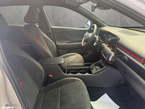 https://csb-strapi-files.fsn1.your-objectstorage.com/inventory-cars/images/eefaa5cde40779af511aff30ffc27ef9f49eb833/19_500_8928.jpg