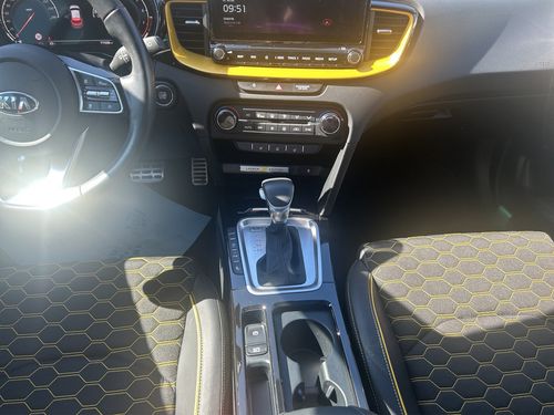 https://csb-strapi-files.fsn1.your-objectstorage.com/inventory-cars/images/efede08e4db71c0b4f5c83d4a97c0f49cc352bfa/10_500_1116.jpg