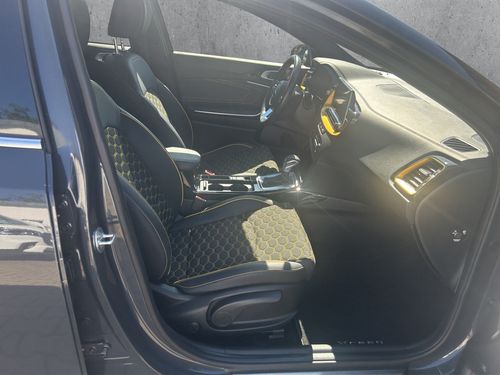 https://csb-strapi-files.fsn1.your-objectstorage.com/inventory-cars/images/efede08e4db71c0b4f5c83d4a97c0f49cc352bfa/15_500_9518.jpg