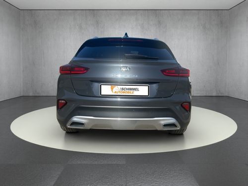 https://csb-strapi-files.fsn1.your-objectstorage.com/inventory-cars/images/efede08e4db71c0b4f5c83d4a97c0f49cc352bfa/3_500_6165.jpg