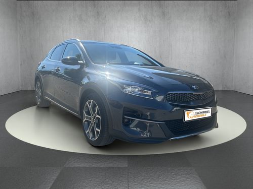 https://csb-strapi-files.fsn1.your-objectstorage.com/inventory-cars/images/efede08e4db71c0b4f5c83d4a97c0f49cc352bfa/6_500_7623.jpg