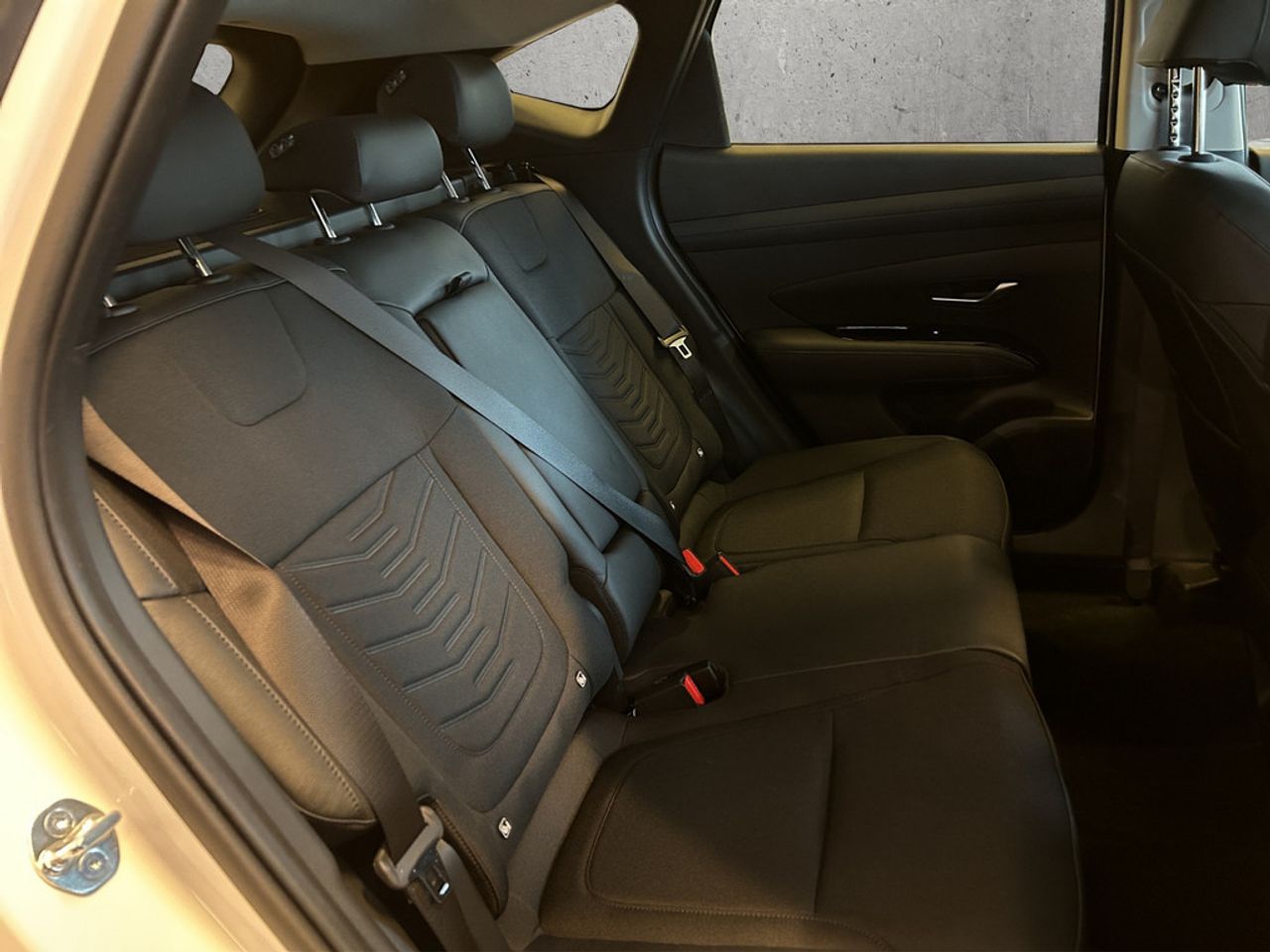 https://csb-strapi-files.fsn1.your-objectstorage.com/inventory-cars/images/f01835d8c2d6567db7c0faa1e35c0fff59f50fab/19_1280_7063.jpg