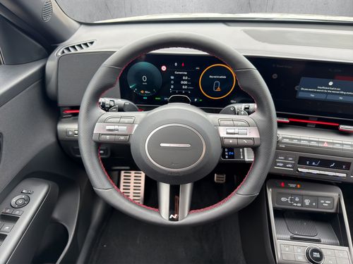 https://csb-strapi-files.fsn1.your-objectstorage.com/inventory-cars/images/f05194e74c084a9dccfa6d79baf94ebd23077e6b/17_500_4957.jpg
