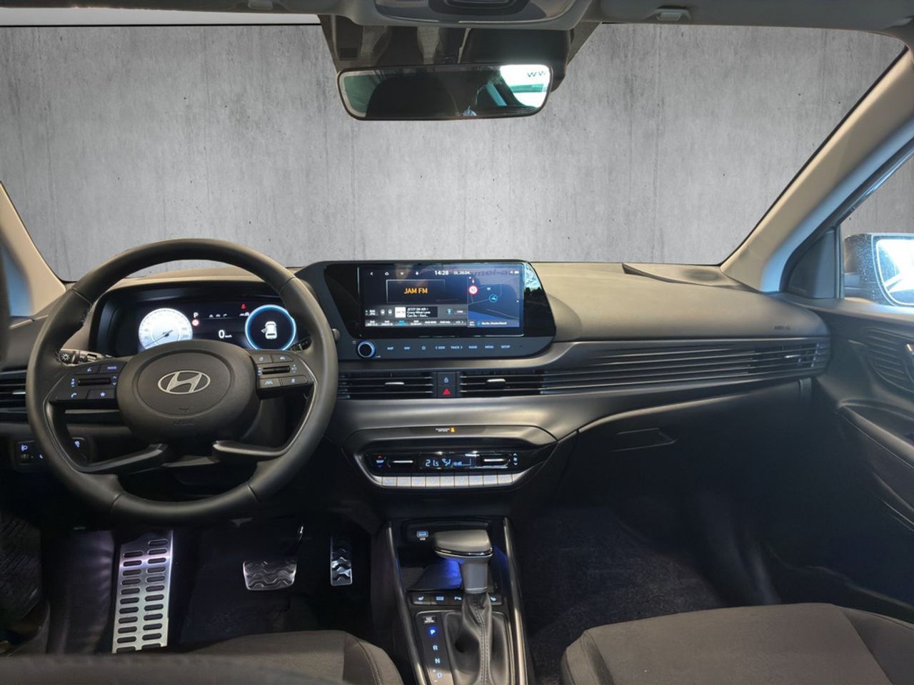 https://csb-strapi-files.fsn1.your-objectstorage.com/inventory-cars/images/f18c3bb116a60c8cceb4c7fc1eb325a58d87ab0a/15_1280_2524.jpg