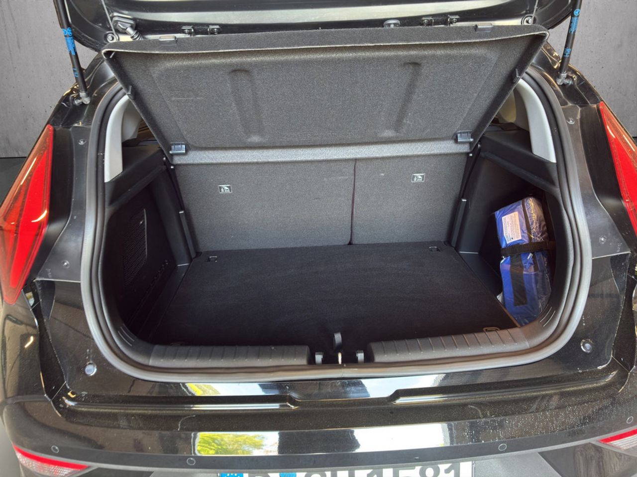 https://csb-strapi-files.fsn1.your-objectstorage.com/inventory-cars/images/f18c3bb116a60c8cceb4c7fc1eb325a58d87ab0a/17_1280_7473.jpg