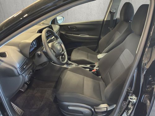 https://csb-strapi-files.fsn1.your-objectstorage.com/inventory-cars/images/f18c3bb116a60c8cceb4c7fc1eb325a58d87ab0a/8_500_3503.jpg