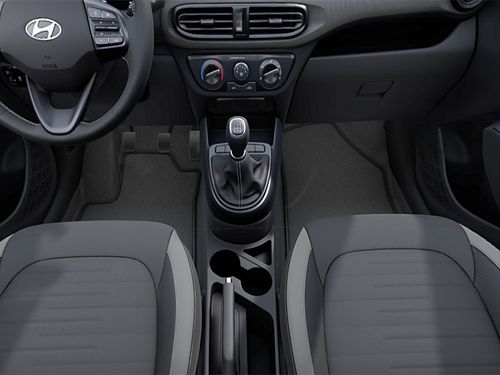 https://csb-strapi-files.fsn1.your-objectstorage.com/inventory-cars/images/f29f273062a38db23d8ca7d8726083cc7c404f0f/12_500_6924.jpg