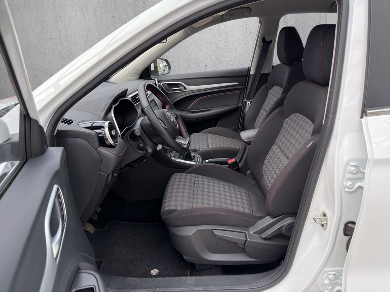 https://csb-strapi-files.fsn1.your-objectstorage.com/inventory-cars/images/f2bb56f7780706aca596beec59fb522ff2f4acb8/10_1280_4829.jpg