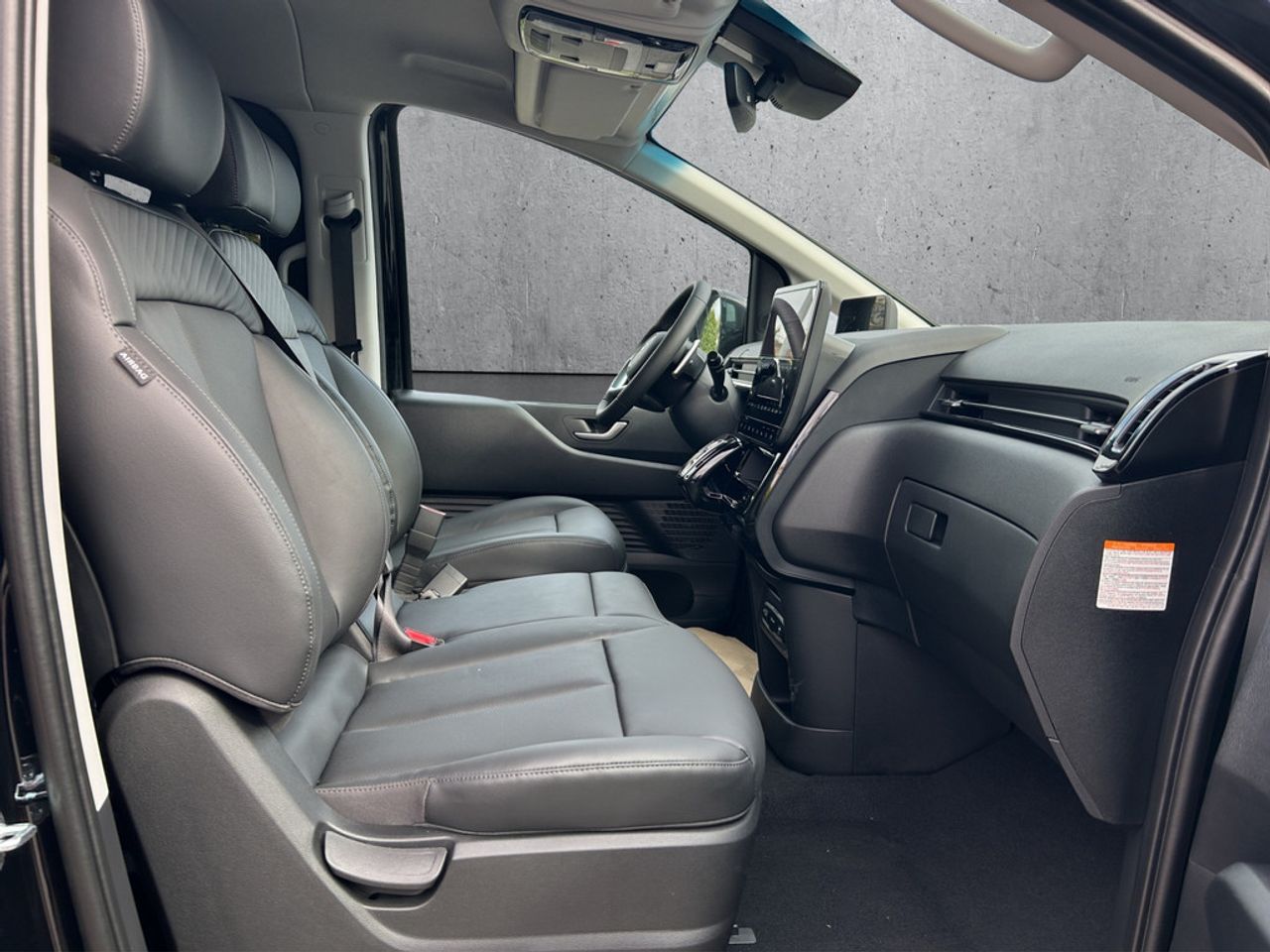 https://csb-strapi-files.fsn1.your-objectstorage.com/inventory-cars/images/f2cd63d69bd506acce4b3ced7ec9d65e67ea18ec/15_1280_2453.jpg