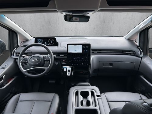 https://csb-strapi-files.fsn1.your-objectstorage.com/inventory-cars/images/f2cd63d69bd506acce4b3ced7ec9d65e67ea18ec/16_500_9556.jpg