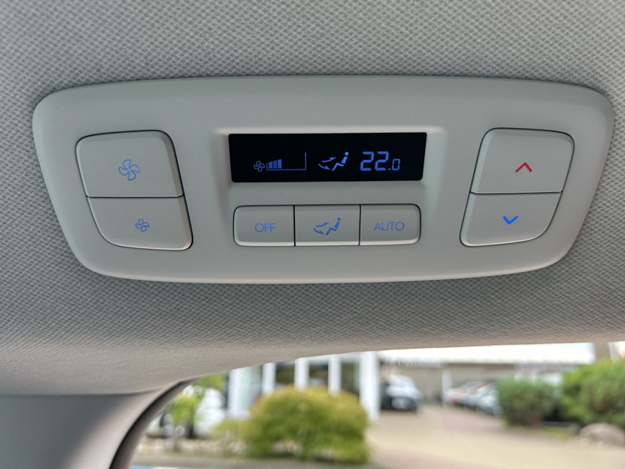 https://csb-strapi-files.fsn1.your-objectstorage.com/inventory-cars/images/f2cd63d69bd506acce4b3ced7ec9d65e67ea18ec/21_1280_9383.jpg