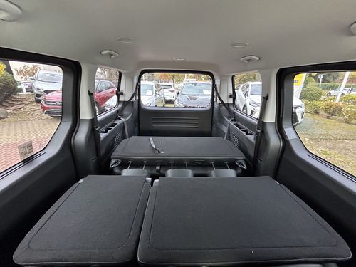 https://csb-strapi-files.fsn1.your-objectstorage.com/inventory-cars/images/f2cd63d69bd506acce4b3ced7ec9d65e67ea18ec/31_500_2753.jpg