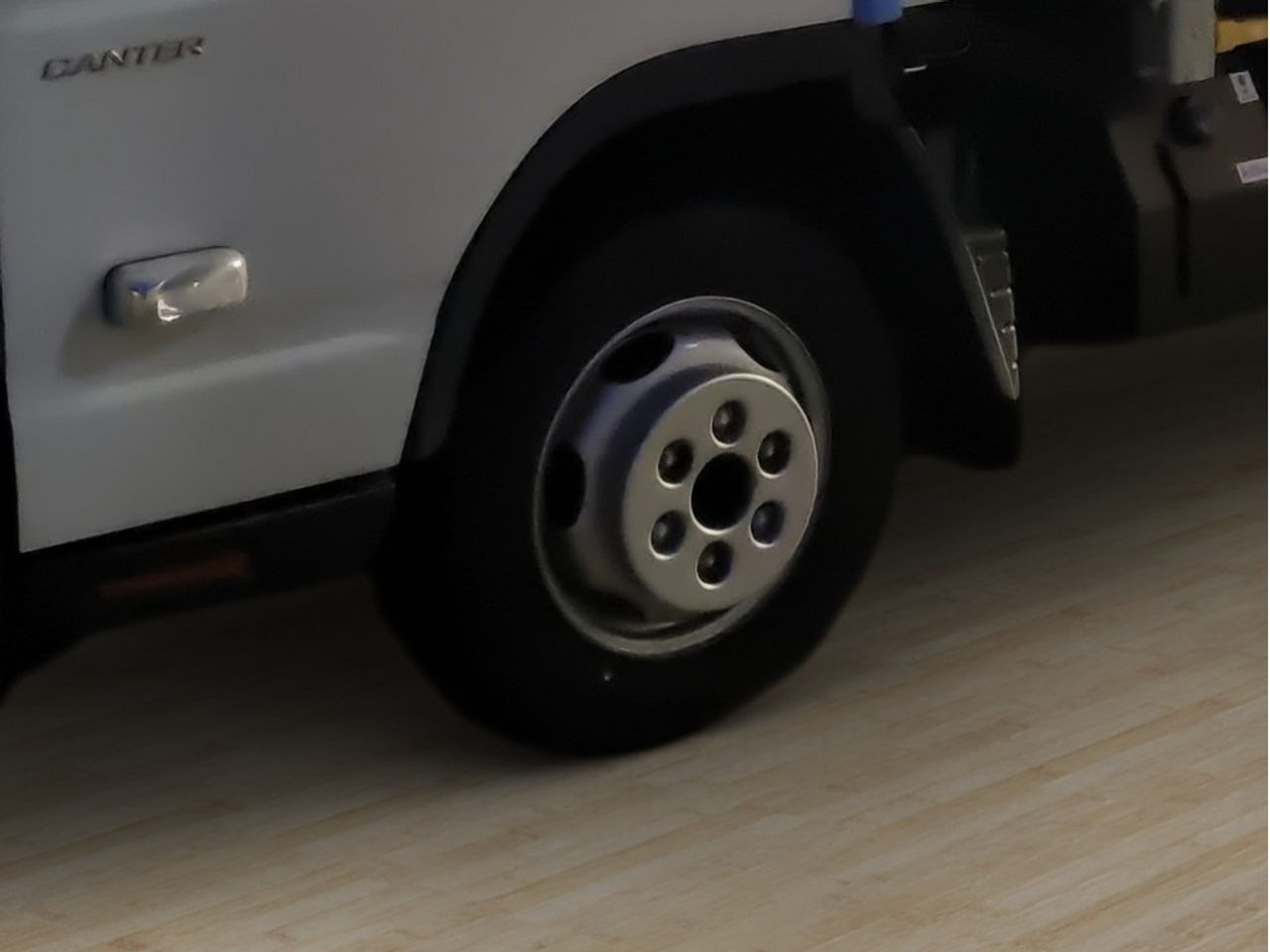 https://csb-strapi-files.fsn1.your-objectstorage.com/inventory-cars/images/f2d8ad31bd21484acc64d455e884c8e24412a655/4_1280_2305.jpg