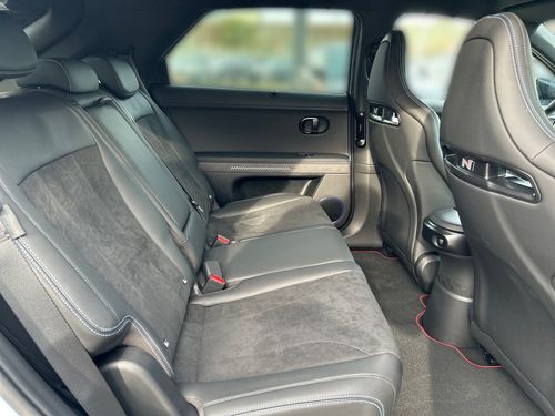 https://csb-strapi-files.fsn1.your-objectstorage.com/inventory-cars/images/f351f111a04c14a0063206c332f88297ec6f95d0/12_500_8205.jpg