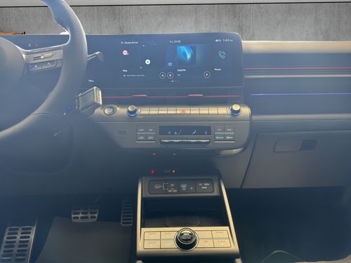 https://csb-strapi-files.fsn1.your-objectstorage.com/inventory-cars/images/f558eca55ae8a1c2fa996530ed44b0332a18fb07/16_500_4987.jpg