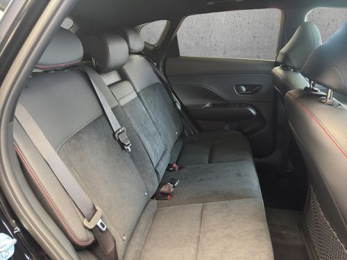 https://csb-strapi-files.fsn1.your-objectstorage.com/inventory-cars/images/f558eca55ae8a1c2fa996530ed44b0332a18fb07/18_500_6280.jpg