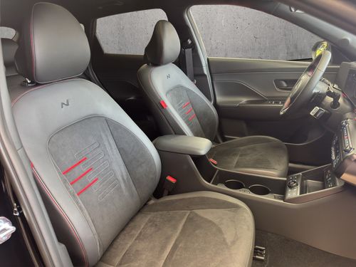 https://csb-strapi-files.fsn1.your-objectstorage.com/inventory-cars/images/f558eca55ae8a1c2fa996530ed44b0332a18fb07/19_500_8604.jpg
