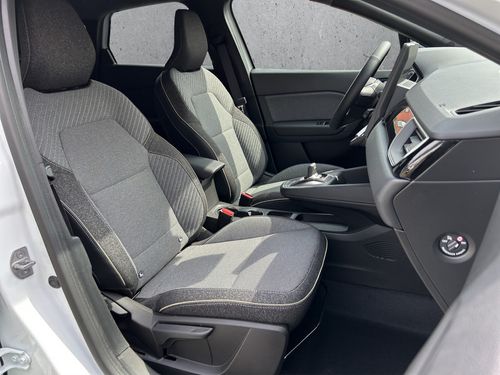 https://csb-strapi-files.fsn1.your-objectstorage.com/inventory-cars/images/f66a6eaaad5078ad801c4008118245d66e44b78b/19_500_2088.jpg