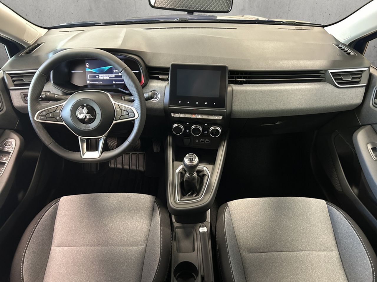 https://csb-strapi-files.fsn1.your-objectstorage.com/inventory-cars/images/f6a95728211a74e9a1b14acb86586f89456bb040/15_1280_2513.jpg