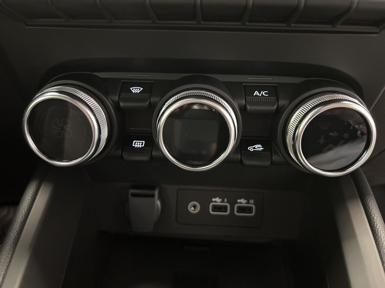 https://csb-strapi-files.fsn1.your-objectstorage.com/inventory-cars/images/f6a95728211a74e9a1b14acb86586f89456bb040/20_1280_1272.jpg