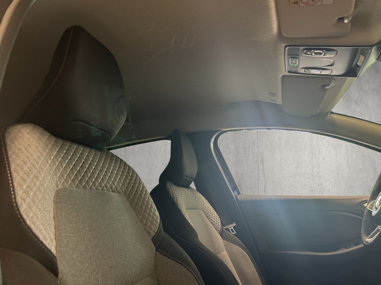 https://csb-strapi-files.fsn1.your-objectstorage.com/inventory-cars/images/f6a95728211a74e9a1b14acb86586f89456bb040/21_1280_5867.jpg