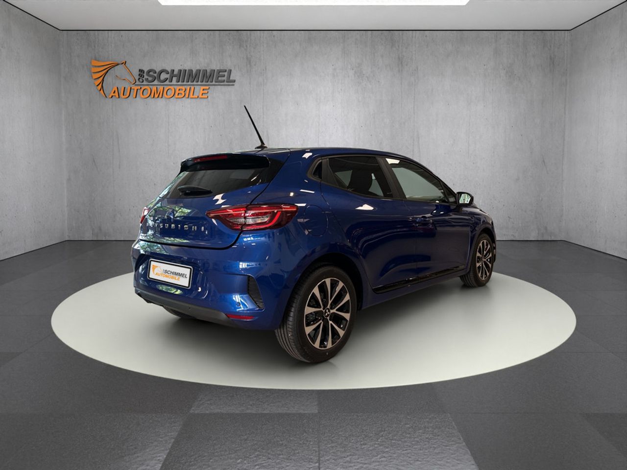 https://csb-strapi-files.fsn1.your-objectstorage.com/inventory-cars/images/f6a95728211a74e9a1b14acb86586f89456bb040/6_1280_3383.jpg