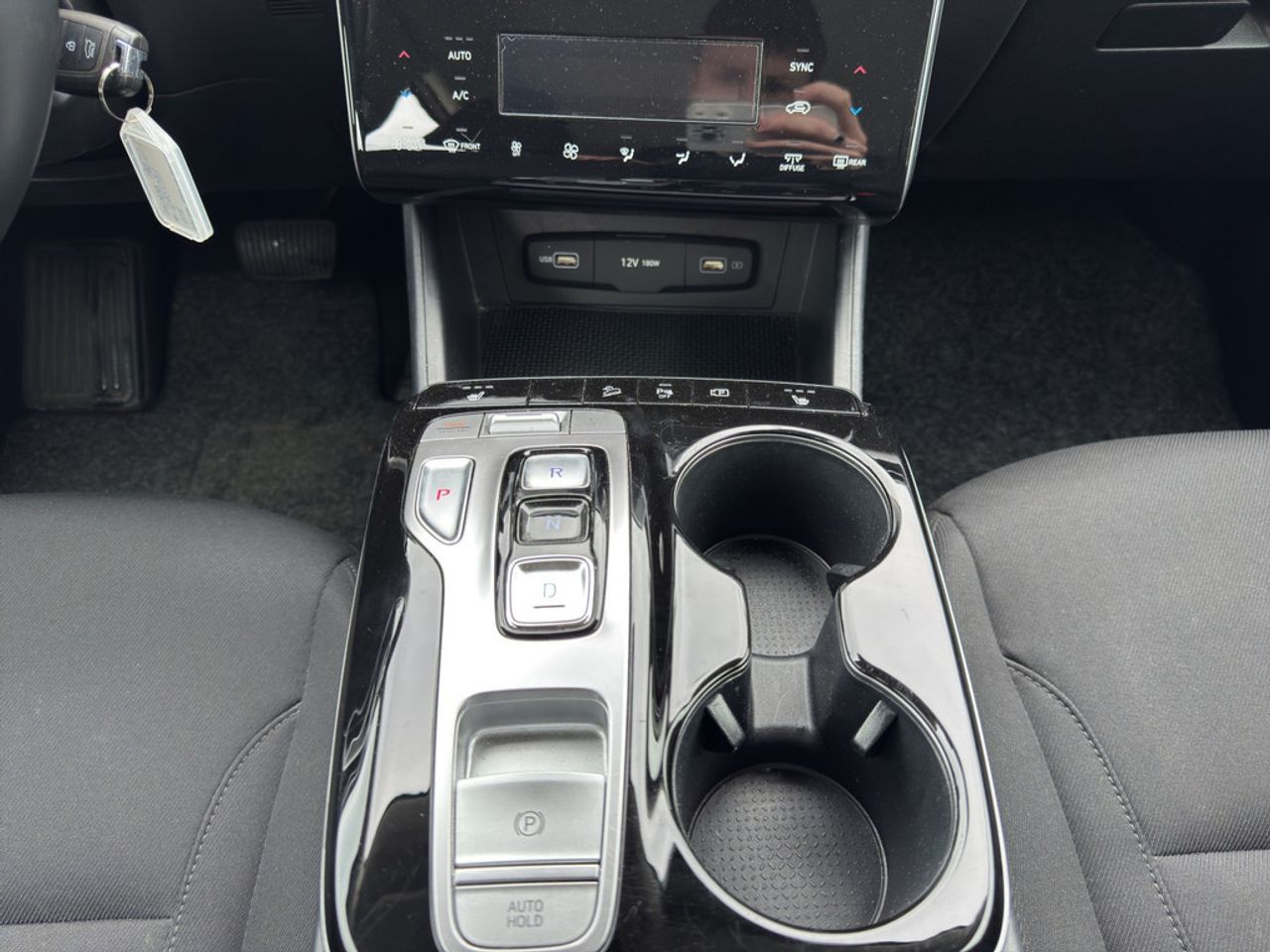 https://csb-strapi-files.fsn1.your-objectstorage.com/inventory-cars/images/f73987211689310b0f60ea599a67dc6a42267b65/17_1280_5858.jpg
