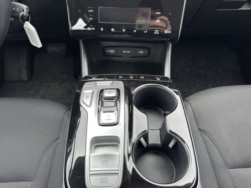 https://csb-strapi-files.fsn1.your-objectstorage.com/inventory-cars/images/f73987211689310b0f60ea599a67dc6a42267b65/17_500_3090.jpg