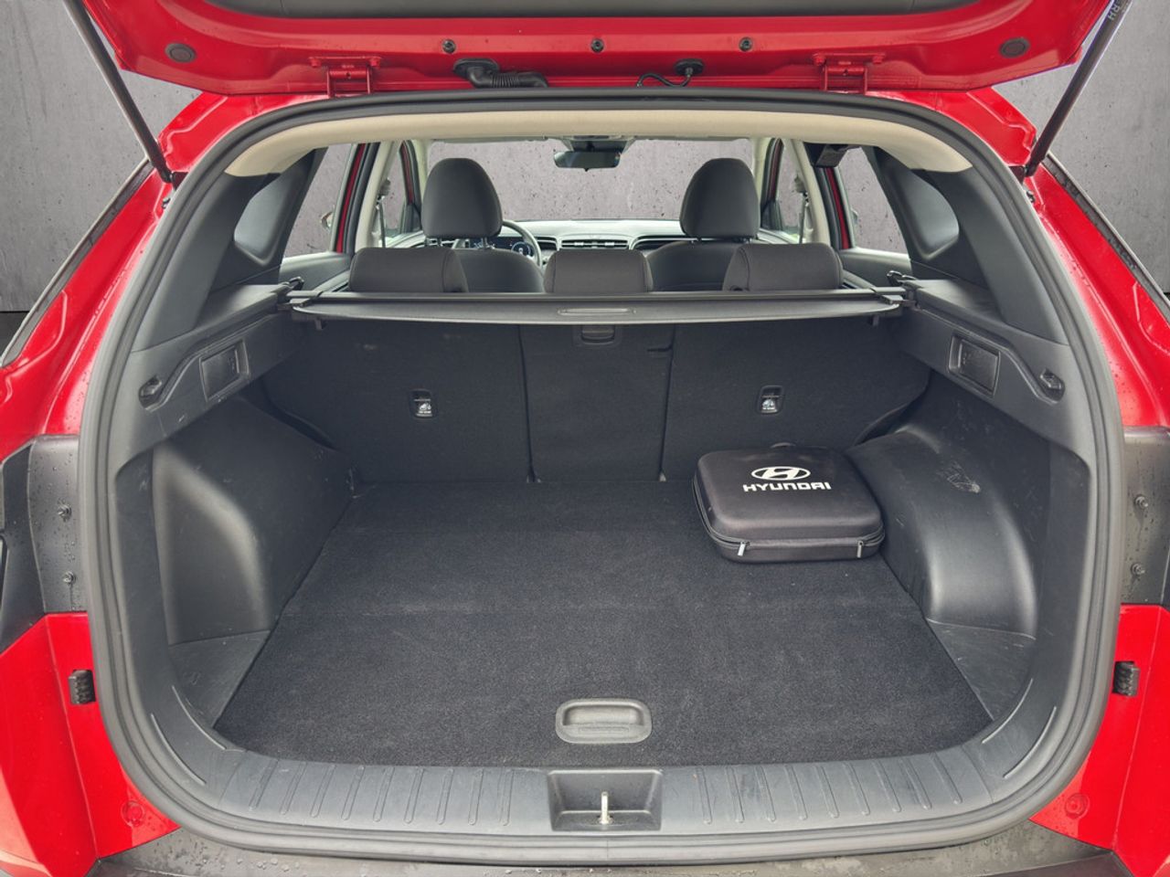 https://csb-strapi-files.fsn1.your-objectstorage.com/inventory-cars/images/f73987211689310b0f60ea599a67dc6a42267b65/5_1280_3268.jpg
