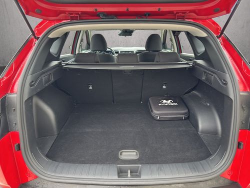 https://csb-strapi-files.fsn1.your-objectstorage.com/inventory-cars/images/f73987211689310b0f60ea599a67dc6a42267b65/5_500_6776.jpg
