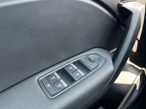 https://csb-strapi-files.fsn1.your-objectstorage.com/inventory-cars/images/f924dcf33e65c6e19860246a96b2973cae84de03/13_500_4075.jpg