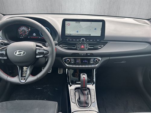 https://csb-strapi-files.fsn1.your-objectstorage.com/inventory-cars/images/fb8221bc779307d9a136c86bd7e7363f3df731c1/17_500_3371.jpg