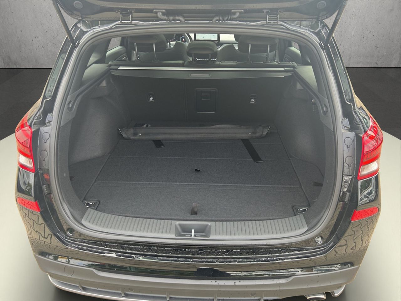 https://csb-strapi-files.fsn1.your-objectstorage.com/inventory-cars/images/fb8221bc779307d9a136c86bd7e7363f3df731c1/18_1280_5314.jpg